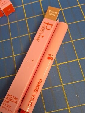 Page Vine Melted Sundae Lip Click 2g New - 02 Caramel Drizzle